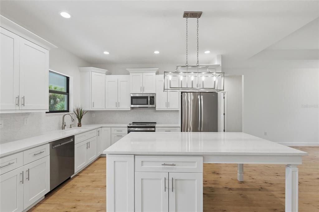 For Sale: $335,000 (3 beds, 2 baths, 1545 Square Feet)