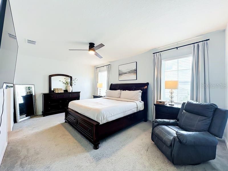 For Sale: $407,000 (5 beds, 3 baths, 2522 Square Feet)