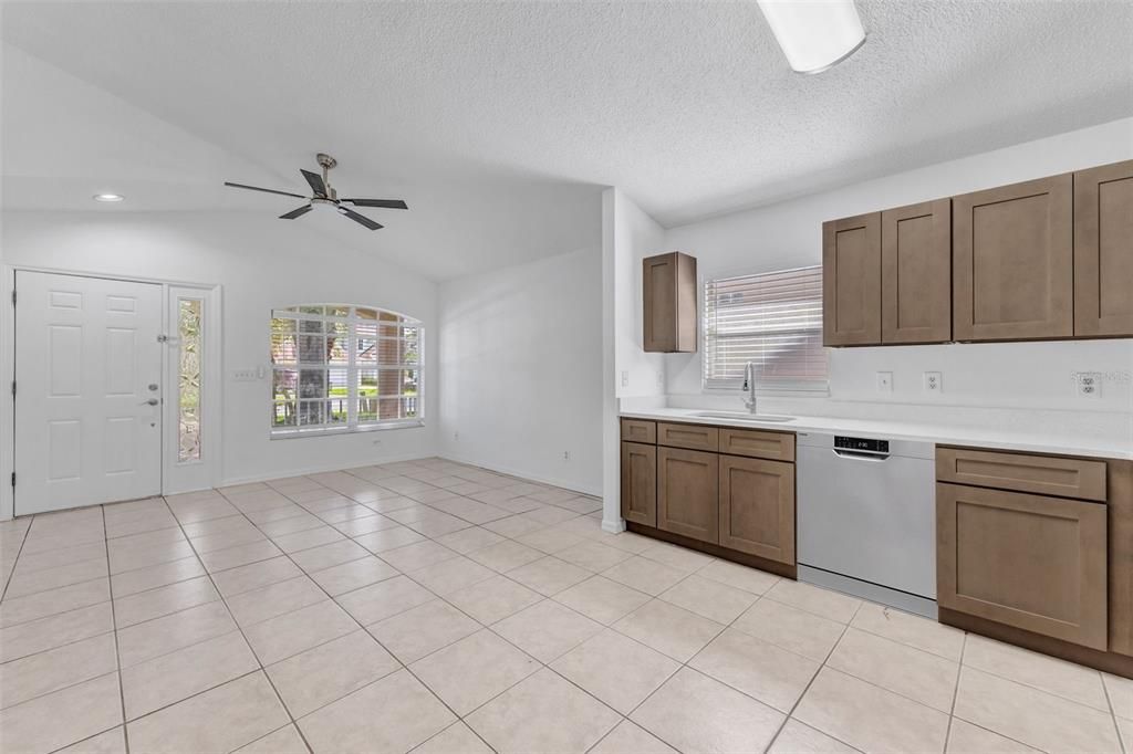 En Venta: $310,000 (3 camas, 2 baños, 1006 Pies cuadrados)