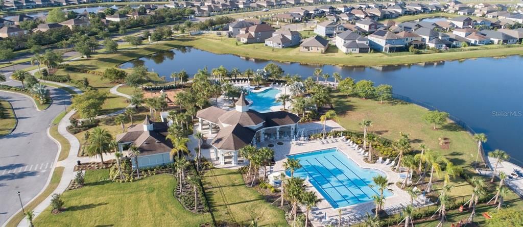 En Venta: $399,900 (4 camas, 2 baños, 2635 Pies cuadrados)