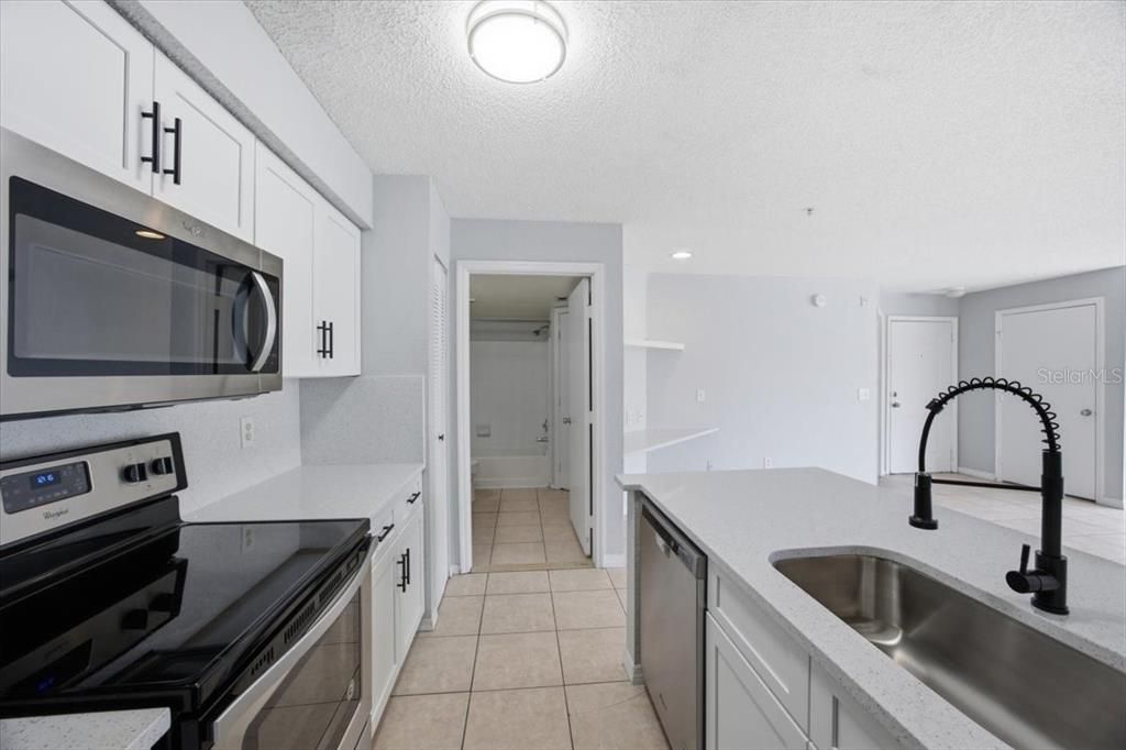 For Rent: $1,675 (2 beds, 2 baths, 1026 Square Feet)