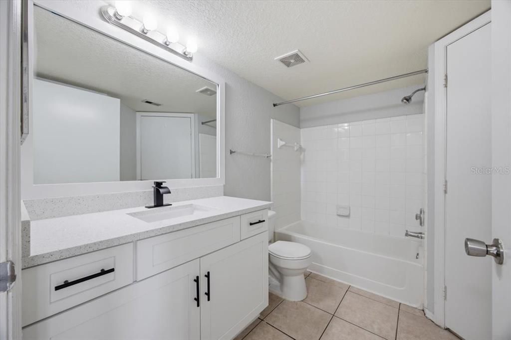 For Rent: $1,675 (2 beds, 2 baths, 1026 Square Feet)