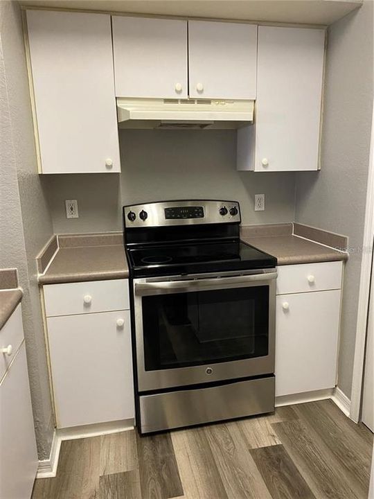 На продажу: $145,900 (1 спален, 1 ванн, 724 Квадратных фут)