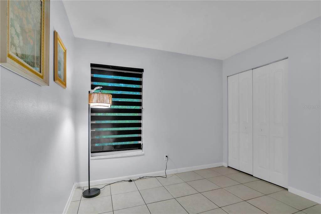 For Rent: $1,375 (2 beds, 1 baths, 813 Square Feet)