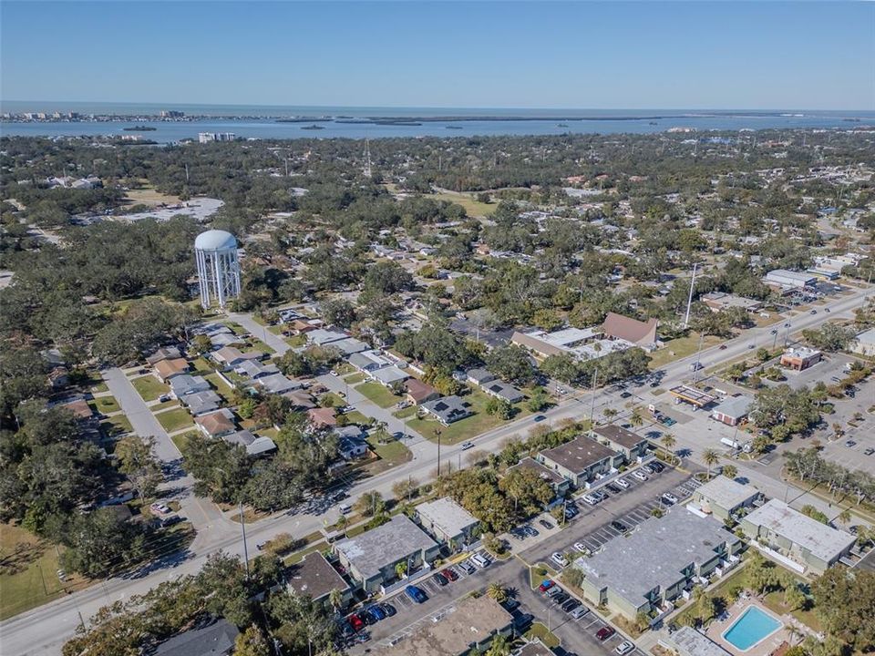 For Rent: $1,375 (2 beds, 1 baths, 813 Square Feet)