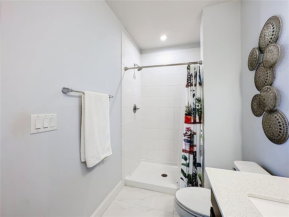 En Venta: $360,000 (3 camas, 2 baños, 1594 Pies cuadrados)