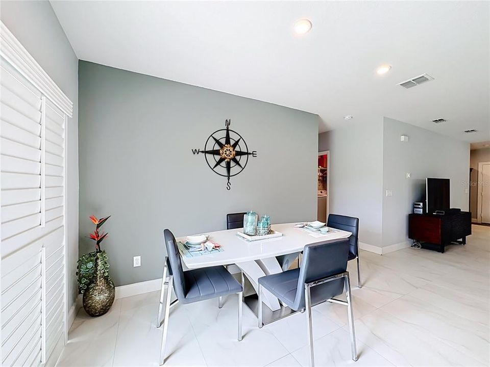 En Venta: $360,000 (3 camas, 2 baños, 1594 Pies cuadrados)