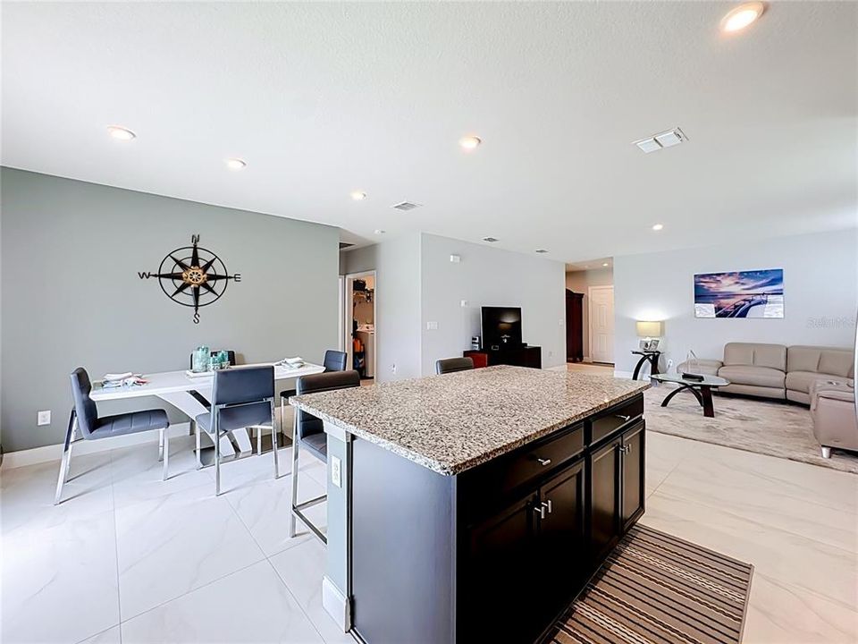 En Venta: $360,000 (3 camas, 2 baños, 1594 Pies cuadrados)