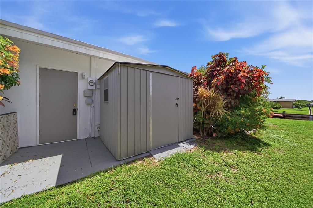 For Sale: $469,000 (2 beds, 1 baths, 1029 Square Feet)