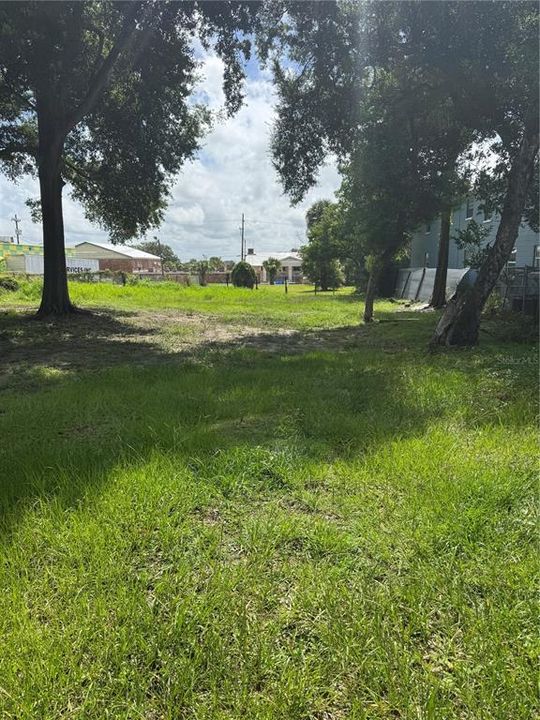 На продажу: $254,900 (0.34 acres)