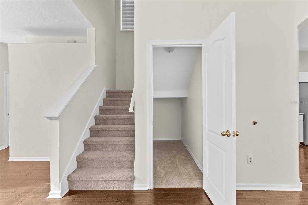 For Rent: $3,500 (3 beds, 2 baths, 1636 Square Feet)