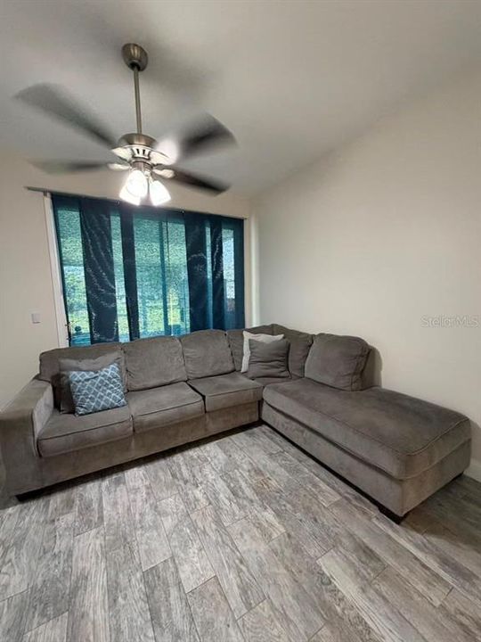 В аренду: $2,250 (3 спален, 2 ванн, 1153 Квадратных фут)