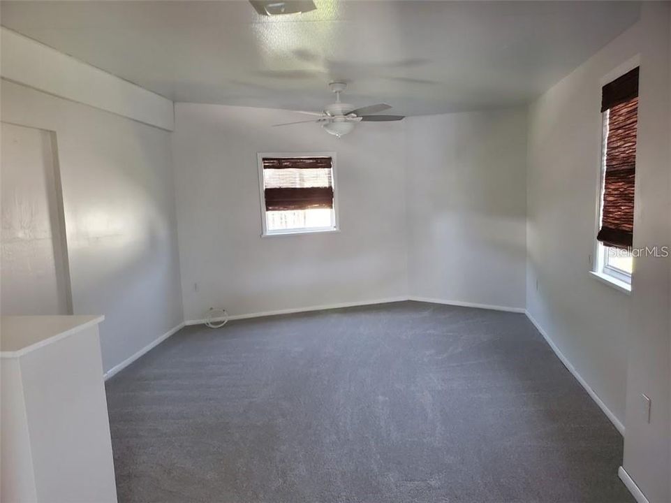 For Sale: $139,900 (2 beds, 2 baths, 2083 Square Feet)