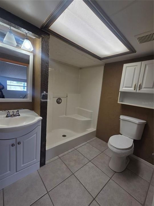 For Sale: $139,900 (2 beds, 2 baths, 2083 Square Feet)
