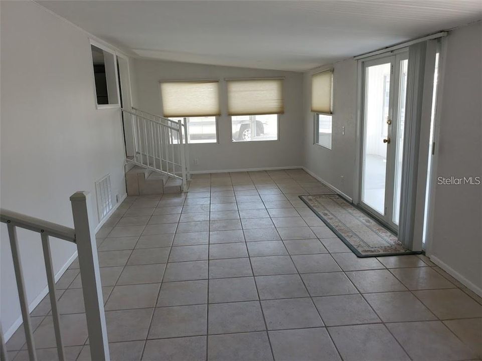 For Sale: $139,900 (2 beds, 2 baths, 2083 Square Feet)