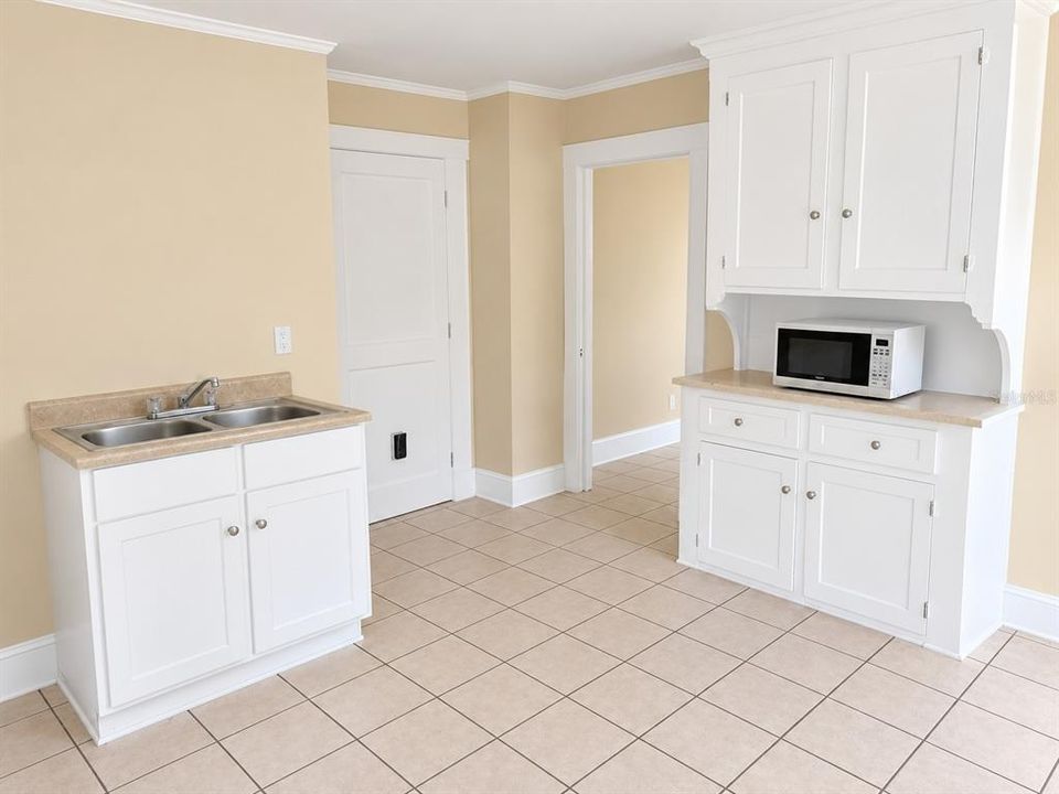 For Sale: $209,900 (4 beds, 0 baths, 2664 Square Feet)
