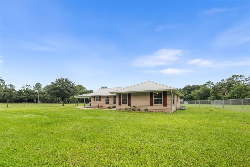En Venta: $329,000 (3 camas, 2 baños, 1502 Pies cuadrados)