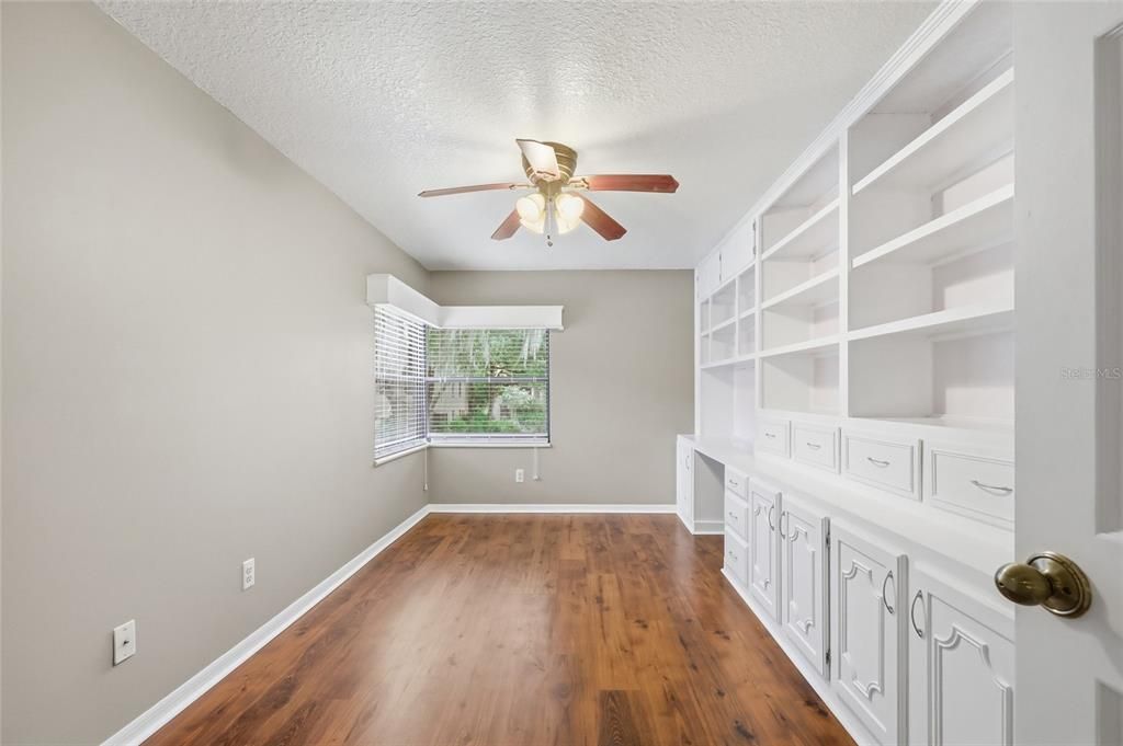For Rent: $2,700 (3 beds, 2 baths, 1460 Square Feet)