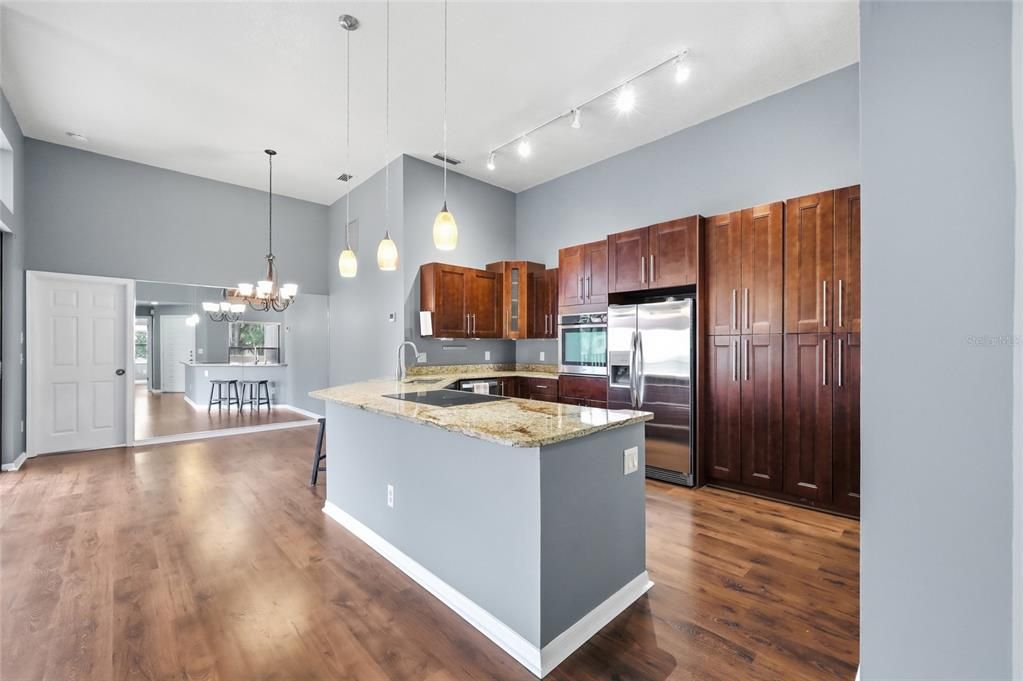 For Rent: $2,700 (3 beds, 2 baths, 1460 Square Feet)