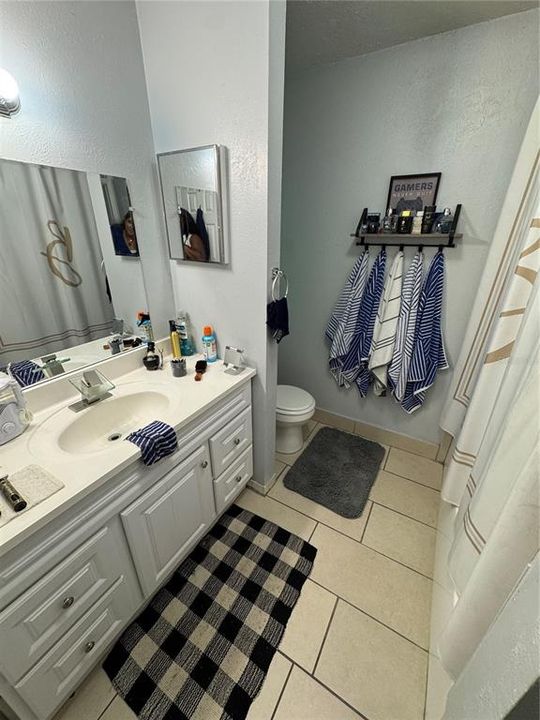 For Sale: $77,000 (1 beds, 1 baths, 762 Square Feet)