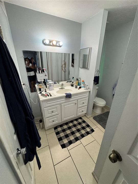 For Sale: $77,000 (1 beds, 1 baths, 762 Square Feet)