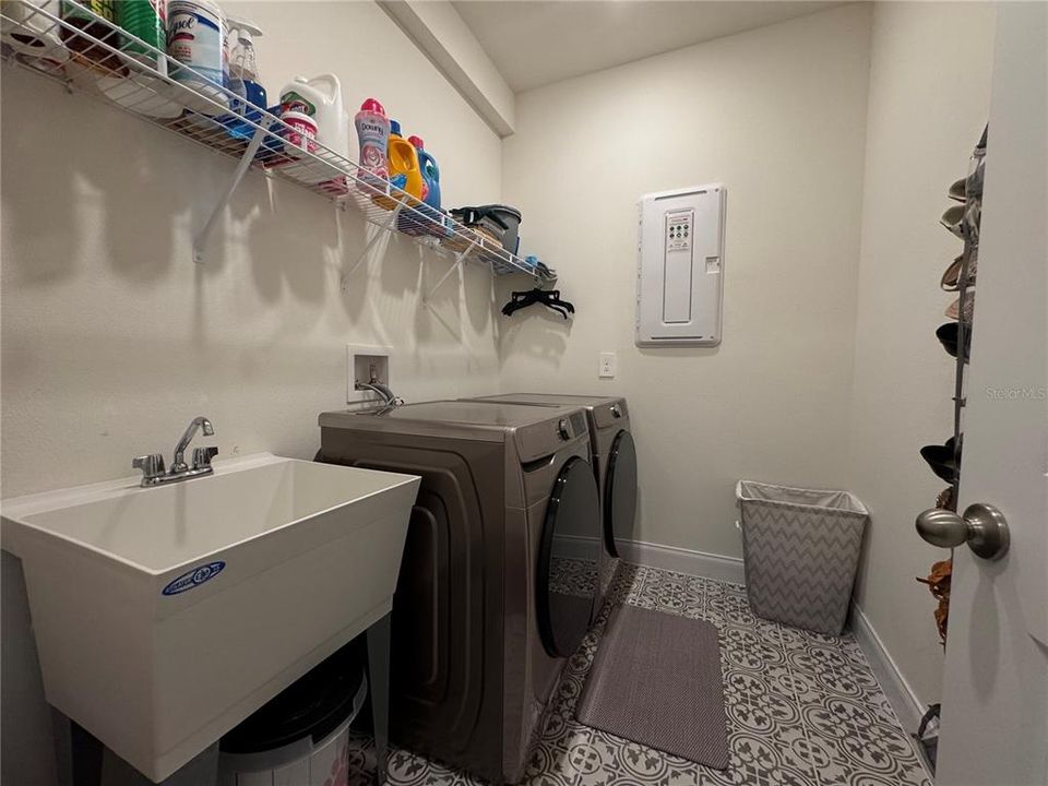 В аренду: $4,100 (4 спален, 3 ванн, 2742 Квадратных фут)