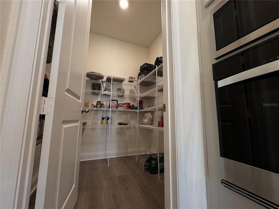 В аренду: $4,100 (4 спален, 3 ванн, 2742 Квадратных фут)