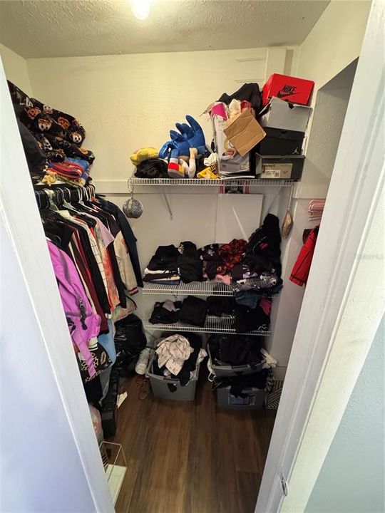 For Sale: $77,000 (1 beds, 1 baths, 762 Square Feet)