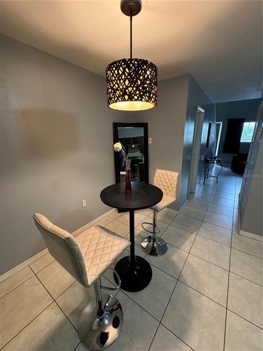 For Sale: $77,000 (1 beds, 1 baths, 762 Square Feet)