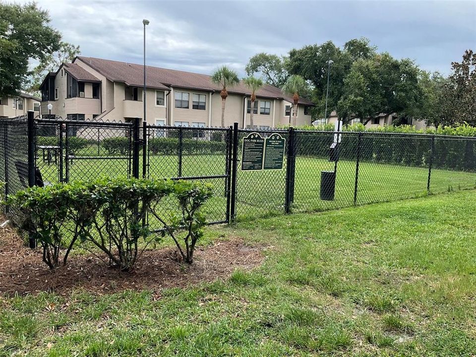 Active With Contract: $148,000 (1 beds, 1 baths, 749 Square Feet)
