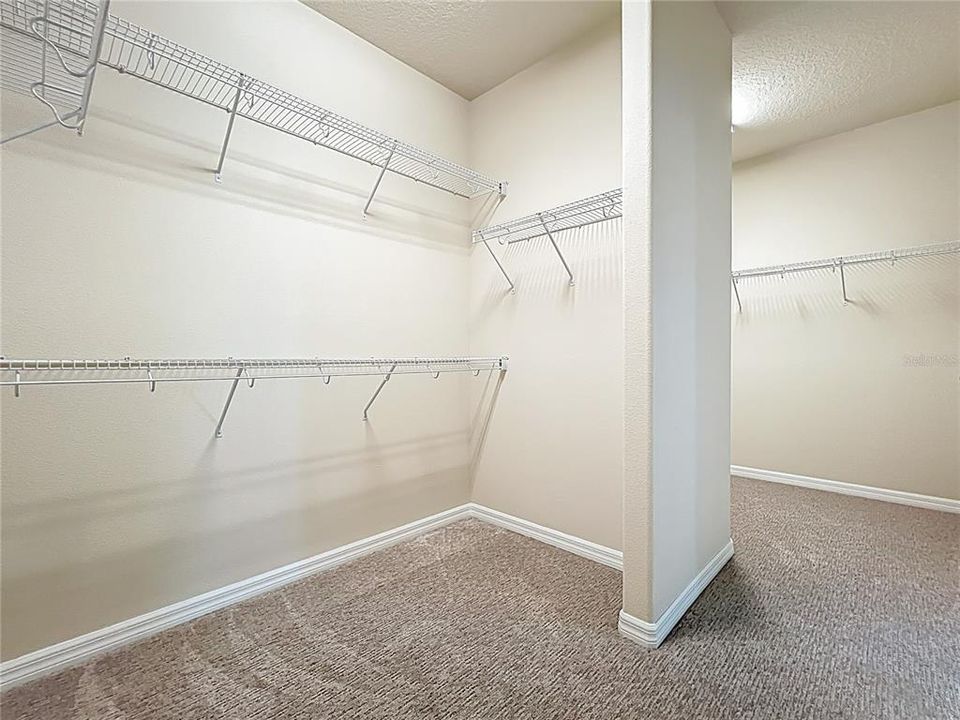 For Rent: $3,775 (4 beds, 3 baths, 3569 Square Feet)