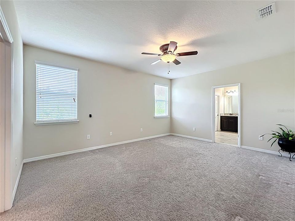 For Rent: $3,775 (4 beds, 3 baths, 3569 Square Feet)