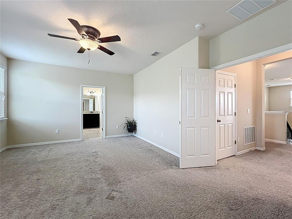 For Rent: $3,775 (4 beds, 3 baths, 3569 Square Feet)