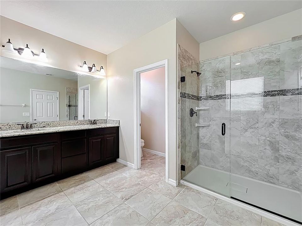 For Rent: $3,775 (4 beds, 3 baths, 3569 Square Feet)