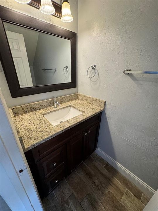 For Sale: $77,000 (1 beds, 1 baths, 762 Square Feet)