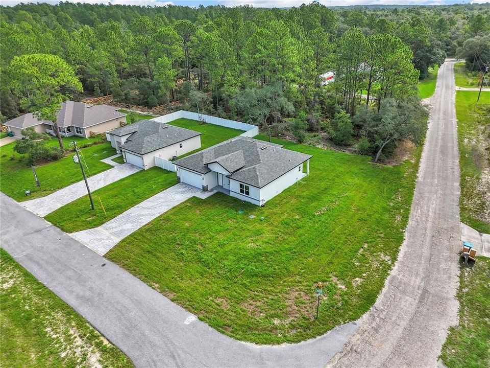 Под контрактом: $294,900 (4 спален, 2 ванн, 1859 Квадратных фут)