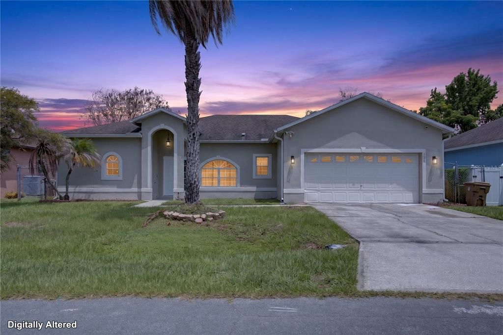 For Rent: $2,200 (4 beds, 2 baths, 1752 Square Feet)