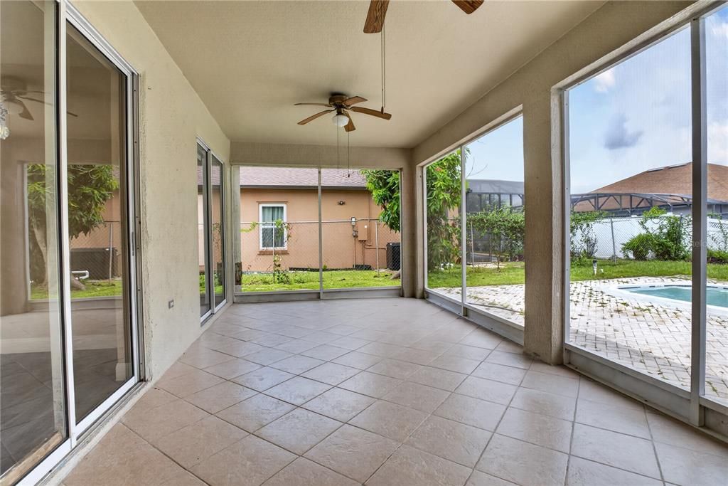 For Rent: $2,200 (4 beds, 2 baths, 1752 Square Feet)