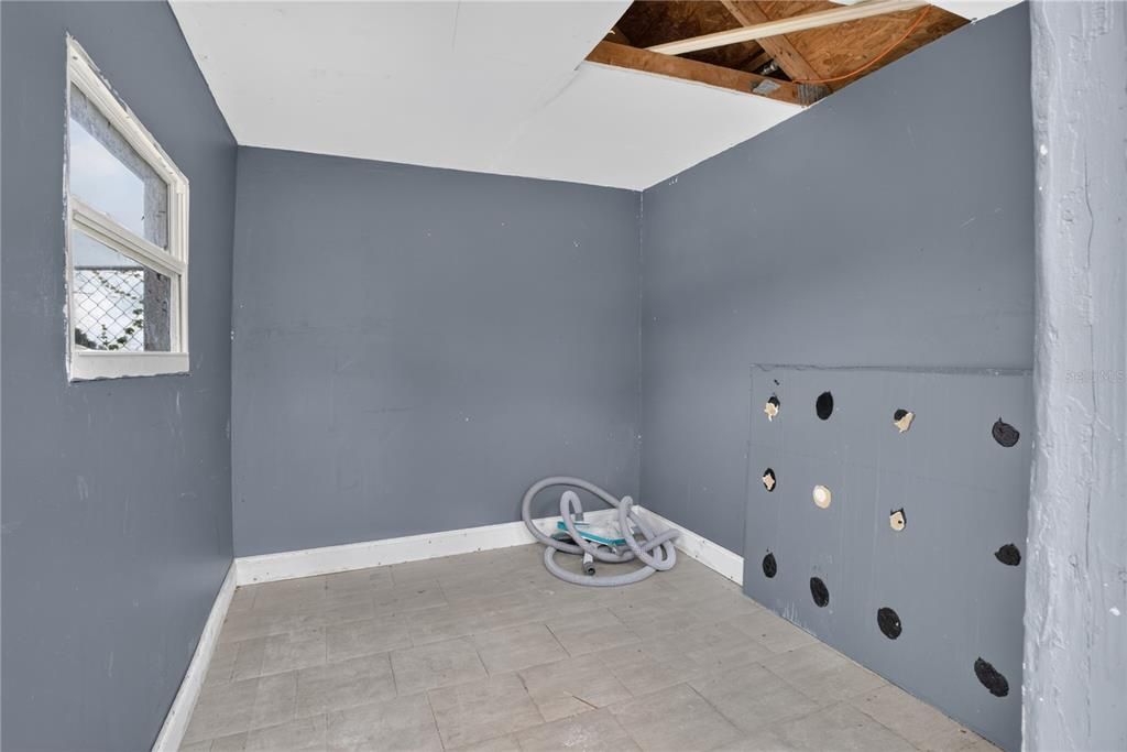 For Rent: $2,200 (4 beds, 2 baths, 1752 Square Feet)