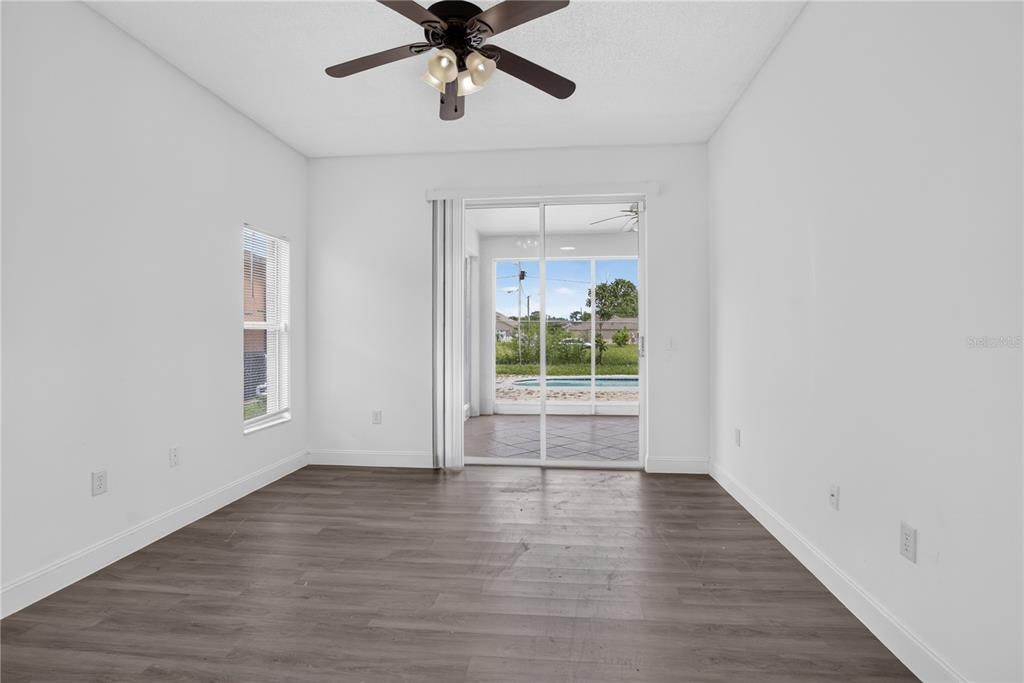 For Rent: $2,200 (4 beds, 2 baths, 1752 Square Feet)