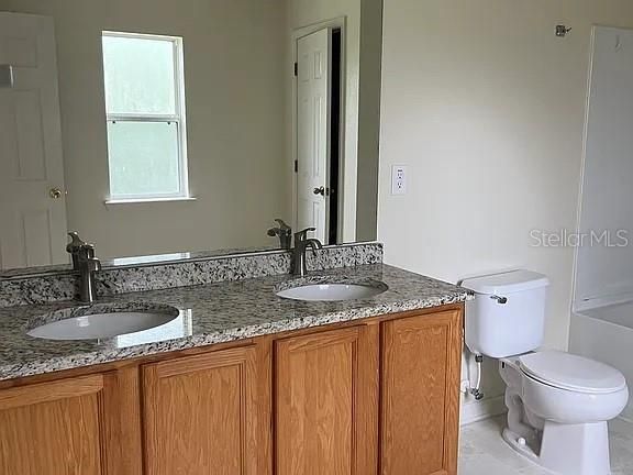 For Sale: $768,000 (5 beds, 3 baths, 3384 Square Feet)