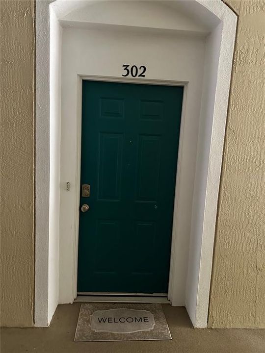For Sale: $185,000 (2 beds, 2 baths, 1046 Square Feet)