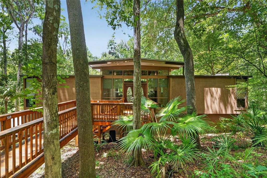 For Sale: $624,900 (3 beds, 3 baths, 2448 Square Feet)