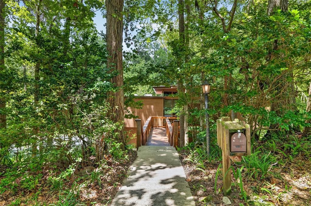 For Sale: $624,900 (3 beds, 3 baths, 2448 Square Feet)