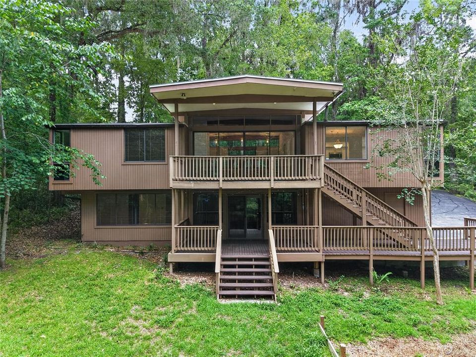 For Sale: $624,900 (3 beds, 3 baths, 2448 Square Feet)