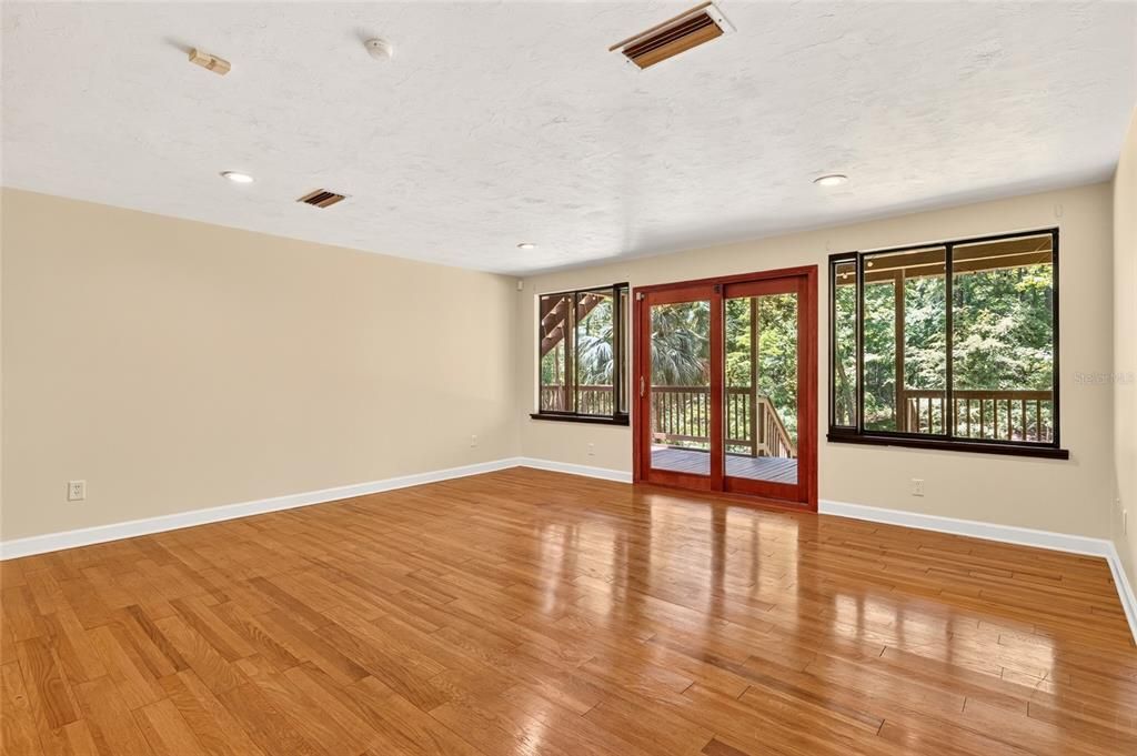 For Sale: $624,900 (3 beds, 3 baths, 2448 Square Feet)
