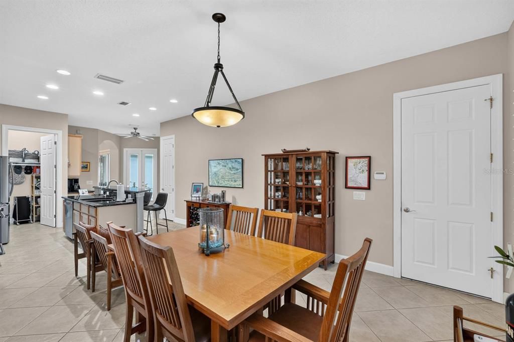 For Sale: $438,000 (3 beds, 2 baths, 1847 Square Feet)