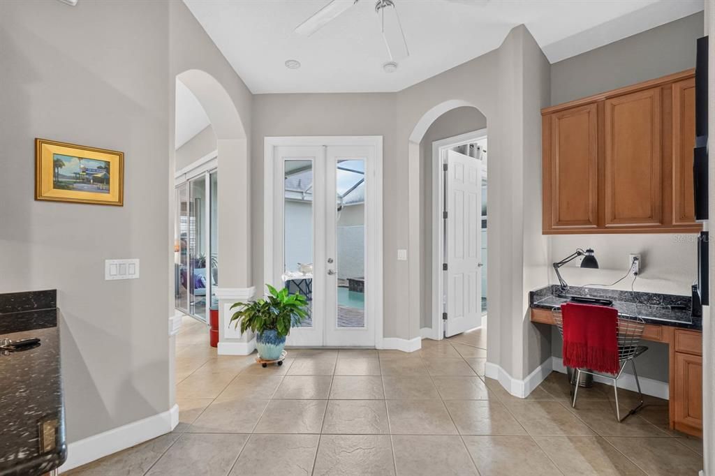 For Sale: $438,000 (3 beds, 2 baths, 1847 Square Feet)
