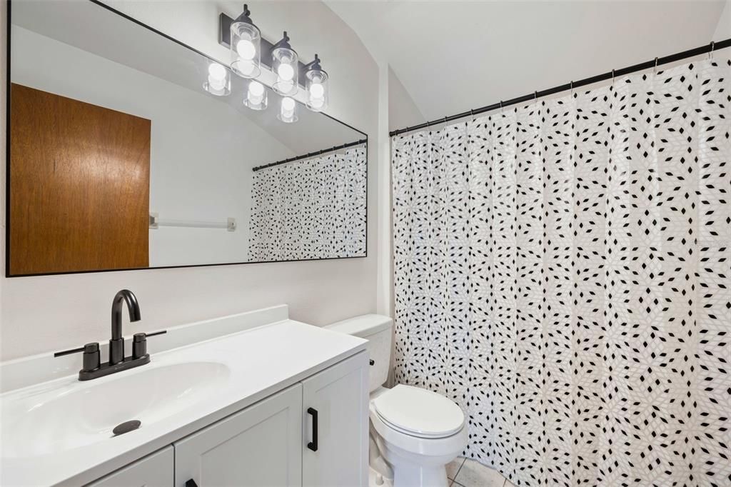 For Sale: $530,000 (4 beds, 2 baths, 2368 Square Feet)