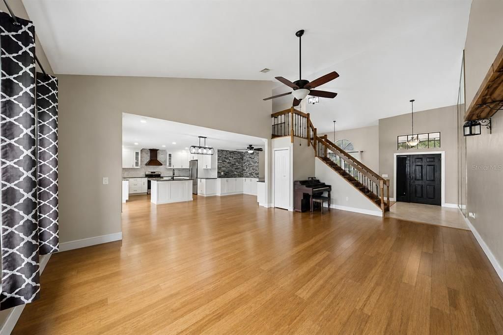 For Sale: $530,000 (4 beds, 2 baths, 2368 Square Feet)